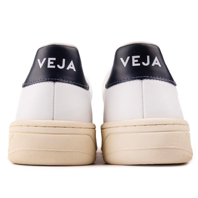 Veja V12 Leather Trainers