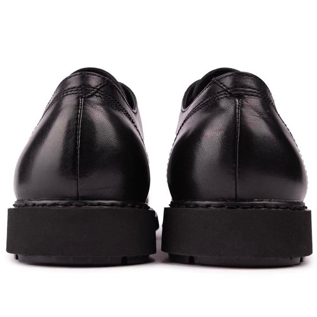 Camper hotsell neuman shoes